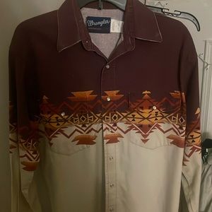 Men’s medium wrangler button down